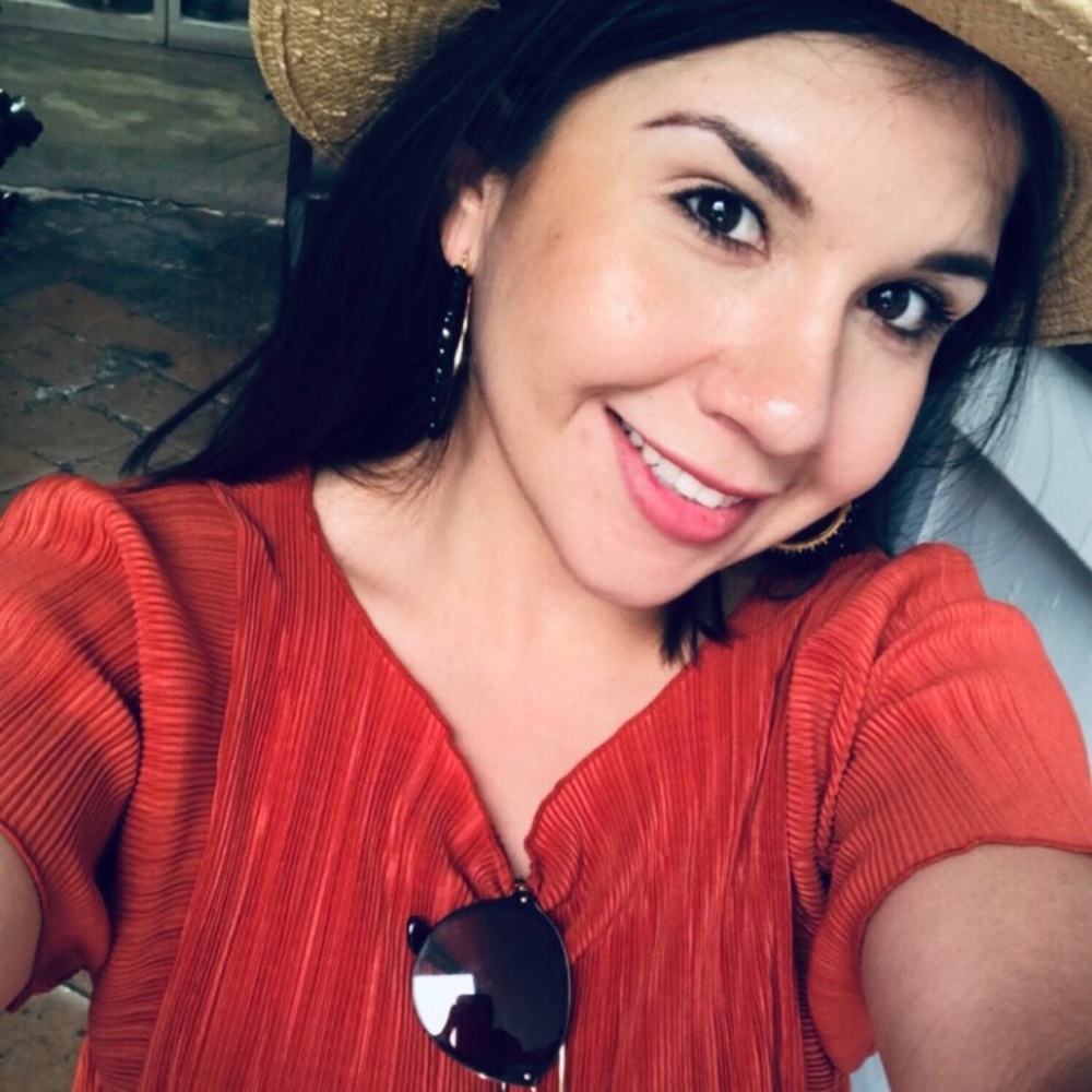 Meet your Posher, Jocelyn